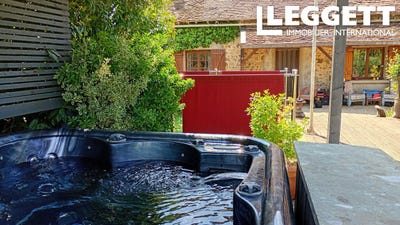 /international/fr/thollet-charente-310108481046/