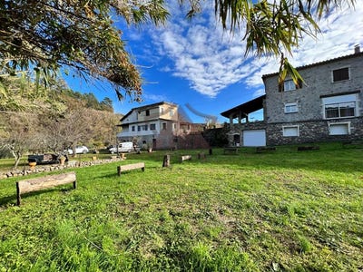 /international/fr/besseges-languedoc-roussillon-310107047476/