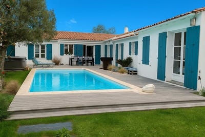 /international/fr/saint-clement-des-baleines-charente-310109098476/