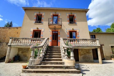 /international/fr/22-rue-du-bourg-cluny-burgundy-310108785146/