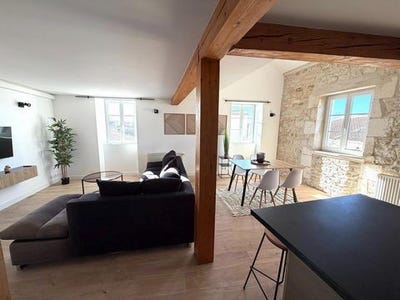/international/fr/angoulins-charente-310105304990/
