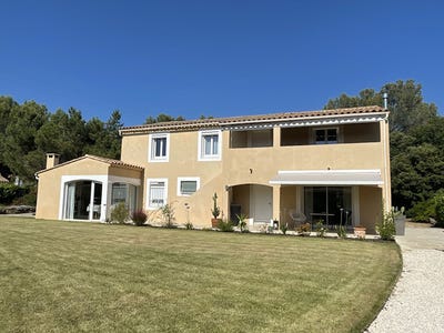 /international/fr/rognes-hh-15834271-rognes-provence-alpes-cote-d-azur-310100952322/