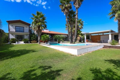 /international/fr/perpignan-languedoc-roussillon-310119980287/