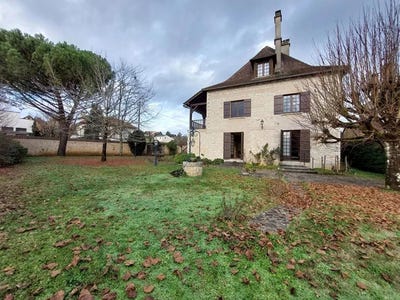 /international/fr/excideuil-aquitaine-120088731341/?lang=zh-tw