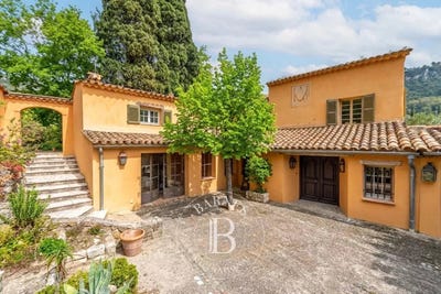 /international/fr/grasse-provence-alpes-cote-d-azur-310107089990/