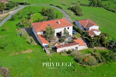 /international/fr/lentilly-rhone-310106994045/