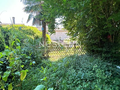 /international/fr/nontron-aquitaine-310107920675/