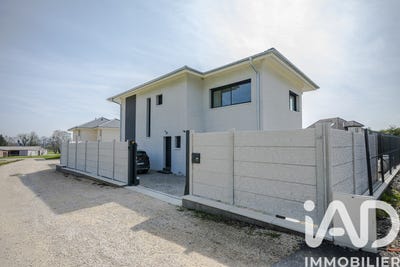 /international/fr/saint-jean-de-gonville-rhone-310106573964/