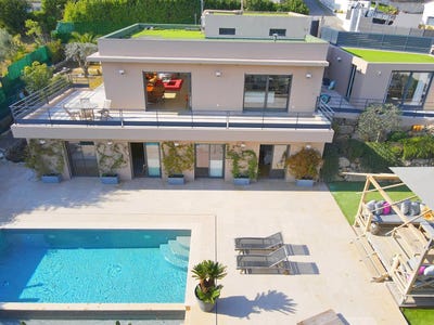 /international/fr/la-colle-sur-loup-hh-15287644-la-colle-sur-loup-provence-alpes-cote-d-azur-310100956561/?lang=pt