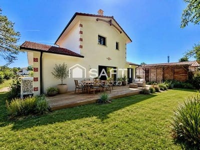 /international/fr/gujan-mestras-aquitaine-310108650333/
