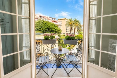 /international/fr/nice-provence-alpes-cote-d-azur-310108465601/