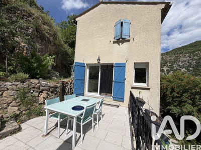 /international/fr/gornies-languedoc-roussillon-310109045558/