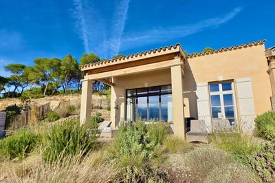 /international/fr/narbonne-languedoc-roussillon-310098746475/
