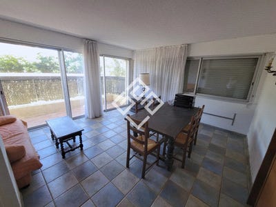 /international/fr/narbonne-languedoc-roussillon-310108376083/