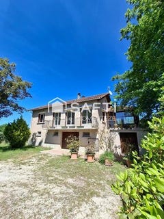 /international/fr/lalbenque-midi-pyrenees-310108313488/