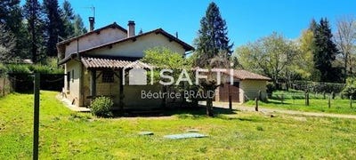 /international/fr/rochechouart-limousin-310107332479/