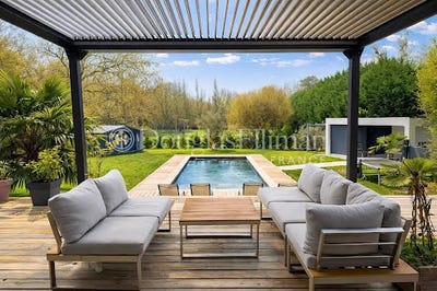 /international/fr/leognan-aquitaine-310108808485/