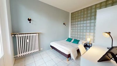 /international/fr/grande-rue-de-la-guillotiere-lyon-rhone-310106823997/
