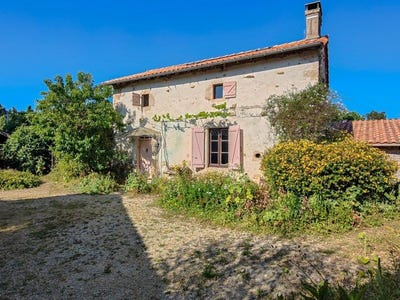 /international/fr/lezay-charente-310101205880/?lang=zh-tw