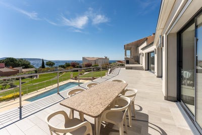 /international/fr/bouzigues-languedoc-roussillon-310108596697/