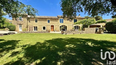 /international/fr/uchaux-provence-alpes-cote-d-azur-310098121740/