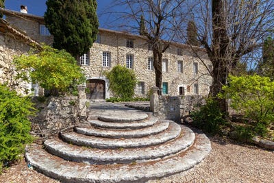 /international/fr/opio-hh-15803064-opio-provence-alpes-cote-d-azur-310100954801/