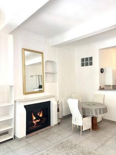 /international/fr/aups-provence-alpes-cote-d-azur-310101388326/