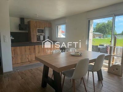 /international/fr/roquetoire-calais-310108941968/