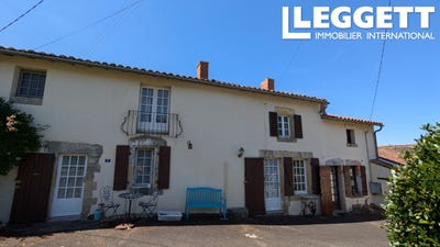 /international/fr/antigny-pays-de-la-loire-310093866880/