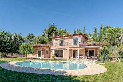 /international/fr/mandelieu-la-napoule-provence-alpes-cote-d-azur-310108433313/