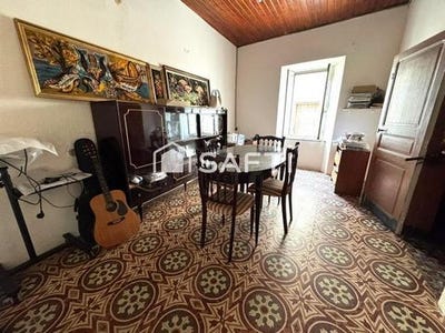 /international/fr/limoux-languedoc-roussillon-310107496821/