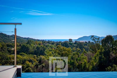 /international/fr/mougins-provence-alpes-cote-d-azur-310108527129/