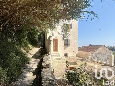 /international/fr/la-calmette-languedoc-roussillon-310101642536/