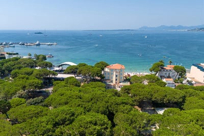 /international/fr/juan-les-pins-hh-15488199-juan-les-pins-provence-alpes-cote-d-azur-310100957802/