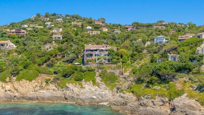 /international/fr/hyeres-provence-alpes-cote-d-azur-310109226140/