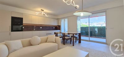 /international/fr/nice-provence-alpes-cote-d-azur-310108525433/