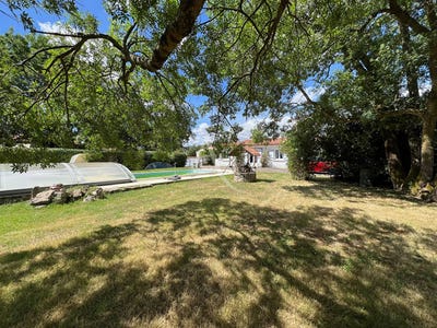 /international/fr/saint-denis-du-payre-pays-de-la-loire-310108950393/