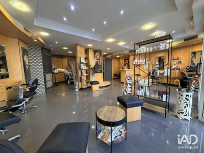 /international/fr/tours-centre-val-de-loire-310106686901/