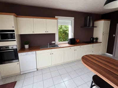 /international/fr/les-herbiers-pays-de-la-loire-310099006070/