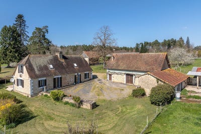 /international/fr/saint-geyrac-aquitaine-310107559891/