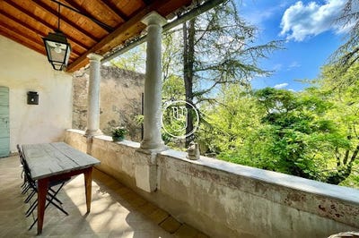 /international/fr/uzes-languedoc-roussillon-310100991599/?lang=zh-cn