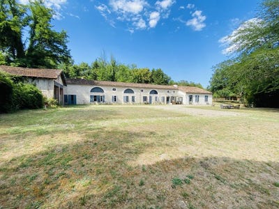 /international/fr/barbaste-aquitaine-310120075501/