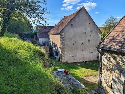 /international/fr/andryes-burgundy-310108134159/