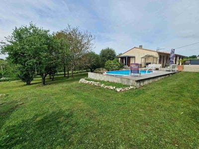 /international/fr/saint-palais-aquitaine-310107582222/