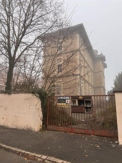 /international/fr/macon-burgundy-310096679809/