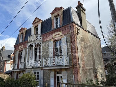 /international/fr/villers-sur-mer-la-basse-normandie-310100442208/?lang=en