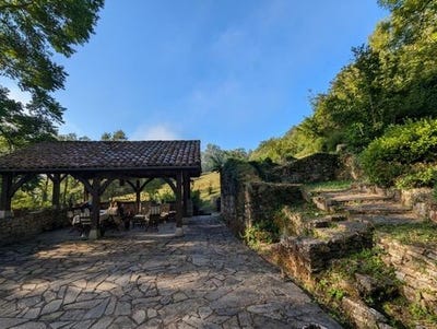 /international/fr/faycelles-midi-pyrenees-310104799319/