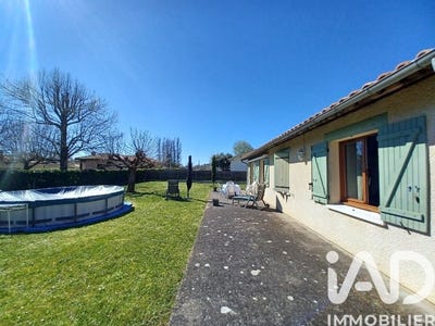 /international/fr/sainte-eulalie-rhone-310108618743/
