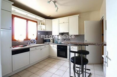 /international/fr/jouy-le-chatel-ile-de-france-310102673914/