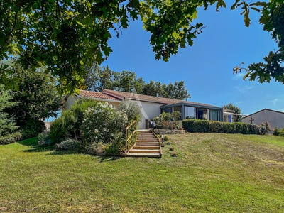 /international/fr/monsempron-libos-aquitaine-310104470646/